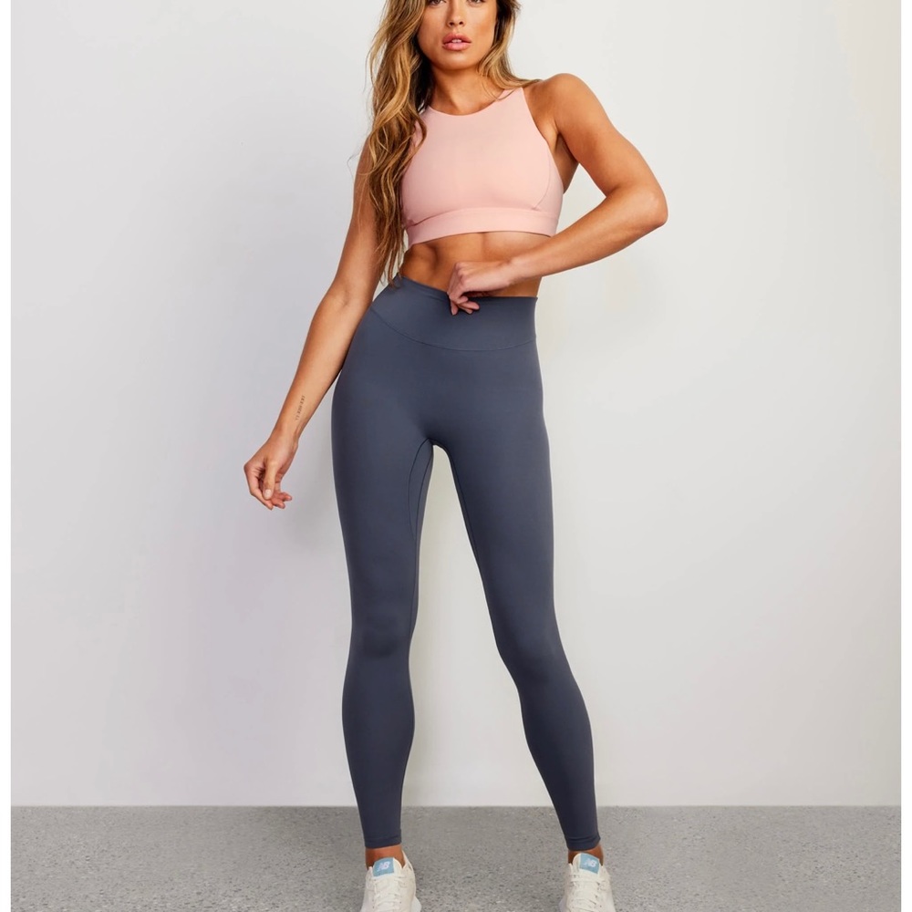 Stori by Katy Hearn dusk icon tight